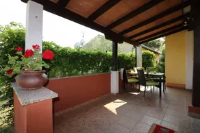 House with terrace, pool & BBQ - Image 3