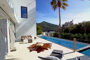 Villa with terrace, pool & jacuzzi | Panoramic view - Image 3