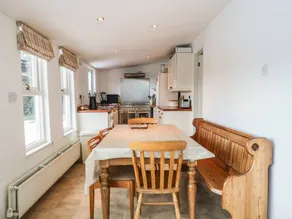 Casa rural apropiada para familias con jardín | Admite mascotas - Image 4