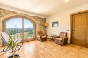 Familienfreundliches großzügiges Ferienhaus mit schnellem Internet, Terrasse und Grill | Bergblick | Haustiere sind willkommen - Image 4