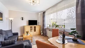 Flat with garden, barbecue & terrace - Image 2