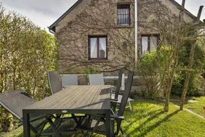 Cottage with garden & barbeque | Garden view - Image 2