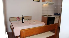 Charming holiday apartment with terrace & barbecue | Sea view | Close to the beach | Pets allowed - Image 5