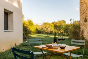 Lunada – Charming Cottage with E-Bikes & Canoe Included (2/3 Guests) - Image 4