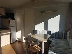 Mobile home with terrace & heated pool - Image 5