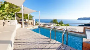 Villa with garden, terrace & barbecue | Sea view - Image 3