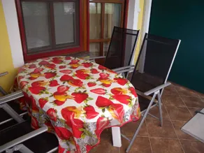 Holiday apartment 100 m from the beach - Image 3