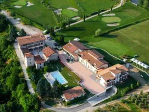 Appartement de vacances avec piscine, terrasse et jardin - Image 3