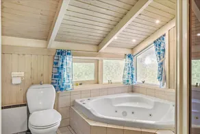 Charming house with sauna, terrace & hot tub | Pet-friendly - Image 5