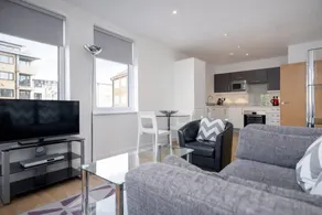 Bridge Street, Leatherhead - Image 4