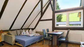 Apartment 'Ferienwohnung 2' with Shared Garden and Wi-Fi - Image 4