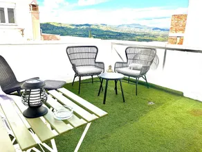 Apartment with terrace | Mountain view | Perfect for remote work - Image 5