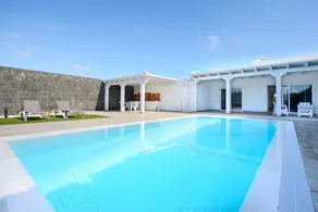 Fully equipped lovely house with barbeque, terrace & private pool | Mountain view - Image 3