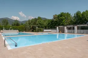 Apartment with garden & pool | Garden view - Image 3