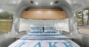 Peaceful Lakeside Covered Airstream with Firepit & Kayaks Near Centre, AL - Image 3