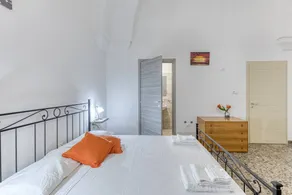 Holiday apartment with terrace & barbeque | City view - Image 5