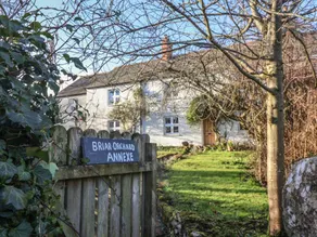 Fully equipped lovely cottage with garden - Image 3