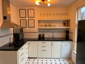Merveilleux appartement entièrement équipé avec jacuzzi | Vue ville - Image 3
