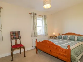 Cottage with garden & terrace | Beach view - Image 5