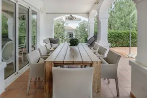 Voll ausgestattete großzügige Villa mit privatem Pool, Terrasse und Grill | Gartenblick | Haustiere erlaubt - Image 3