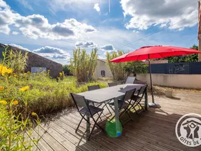 Cottage with BBQ & garden - Image 3