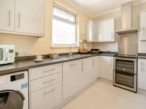Child-friendly nice cottage with garden | Pets allowed - Image 3