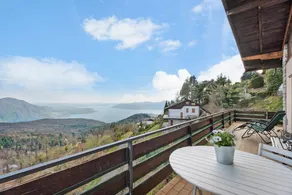 Child-friendly ample holiday apartment with terrace & barbeque | Lake view | Ski nearby | Suitable for remote work - Image 2