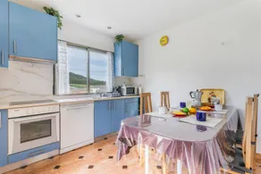 La Fuente Ribadeo 1 Apartment with Mountain Views, Wi-Fi, and Air Conditioning - Image 4