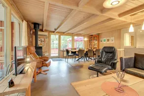 Holiday home with terrace | Pets allowed - Image 4