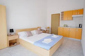 Holiday apartment with terrace & barbecue | Sea view - Image 3