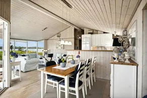 Family-oriented holiday home with barbecue & terrace | Sea view | Suitable for remote work - Image 3