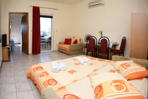 Apartments & Rooms Villa Petra - One Bedroom Apartment with Balcony and Sea View - 2 - Image 3
