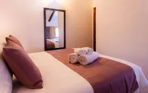 Casa rural Cabañas con bañera de hidromasaje y encanto rural - Image 2