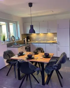Holiday apartment with terrace - Image 4
