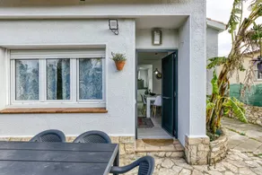 Refurbished Holiday Home "Casa en Begur" with Garden & Wi-Fi - Image 2