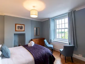 Fully equipped holiday home with garden & fast internet - Image 4