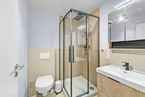 Dedicated room with terrace - Image 4