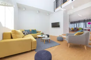 Lush Villa in Belavici With Pool & High-end Kitchen - Image 5