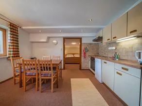Flat with terrace - Image 3