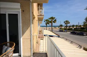 Apartment with pool & terrace - Image 5