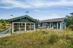 House with barbecue, terrace & garden | Good for workation - Image 4