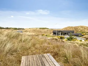 Family-oriented house with barbeque & terrace | Pets allowed - Image 3
