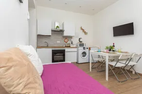 Maravilloso apartamento vacacional apropiado para familias con internet de alta velocidad y terraza | Cerca Castillo Ursino | Vistas a la ciudad | Acepta mascotas - Image 5