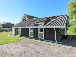 Holiday Home Elbert 100m from the sea by Interhome - Image 4
