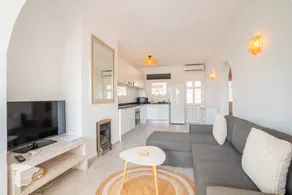 Bungalow with pool, terrace & BBQ - Image 4