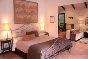 Deluxe Halls Gap Accommodation with a Spa Bath for Relaxing Romantic Getaways in Victoria - Image 4