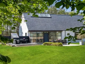 House with terrace, sauna & barbecue - Image 4