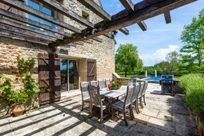 Villa mit Grill, Terrasse und privatem Pool - Image 2