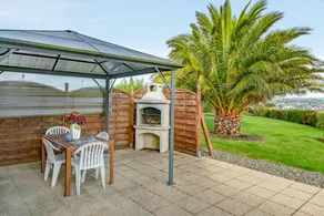 Encantadora casa totalmente equipada con jardín, barbacoa y terraza | Vistas a la ciudad - Image 2