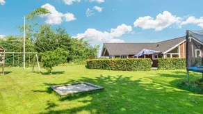 Holiday home with hot tub, sauna & terrace - Image 5